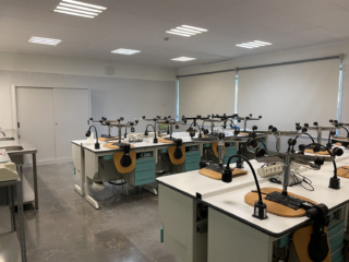 Laboratorio Facultad Medicina Salamanca / Clínica Odontológica