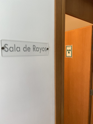 Sala de Rayos Facultad Medicina Salamanca / Clínica Odontológica